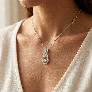 Pendentes de moissanite
