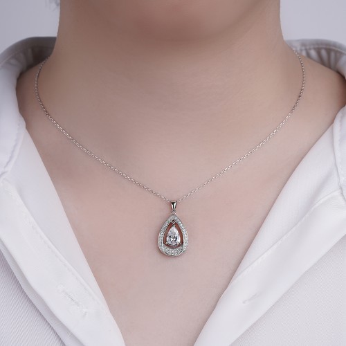 Pendula – Pendente com moissanite em forma de gota com a elegância do halo duplo