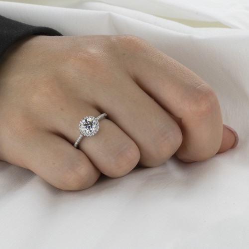 Seraphina - Anel de noivado com halo e moissanite