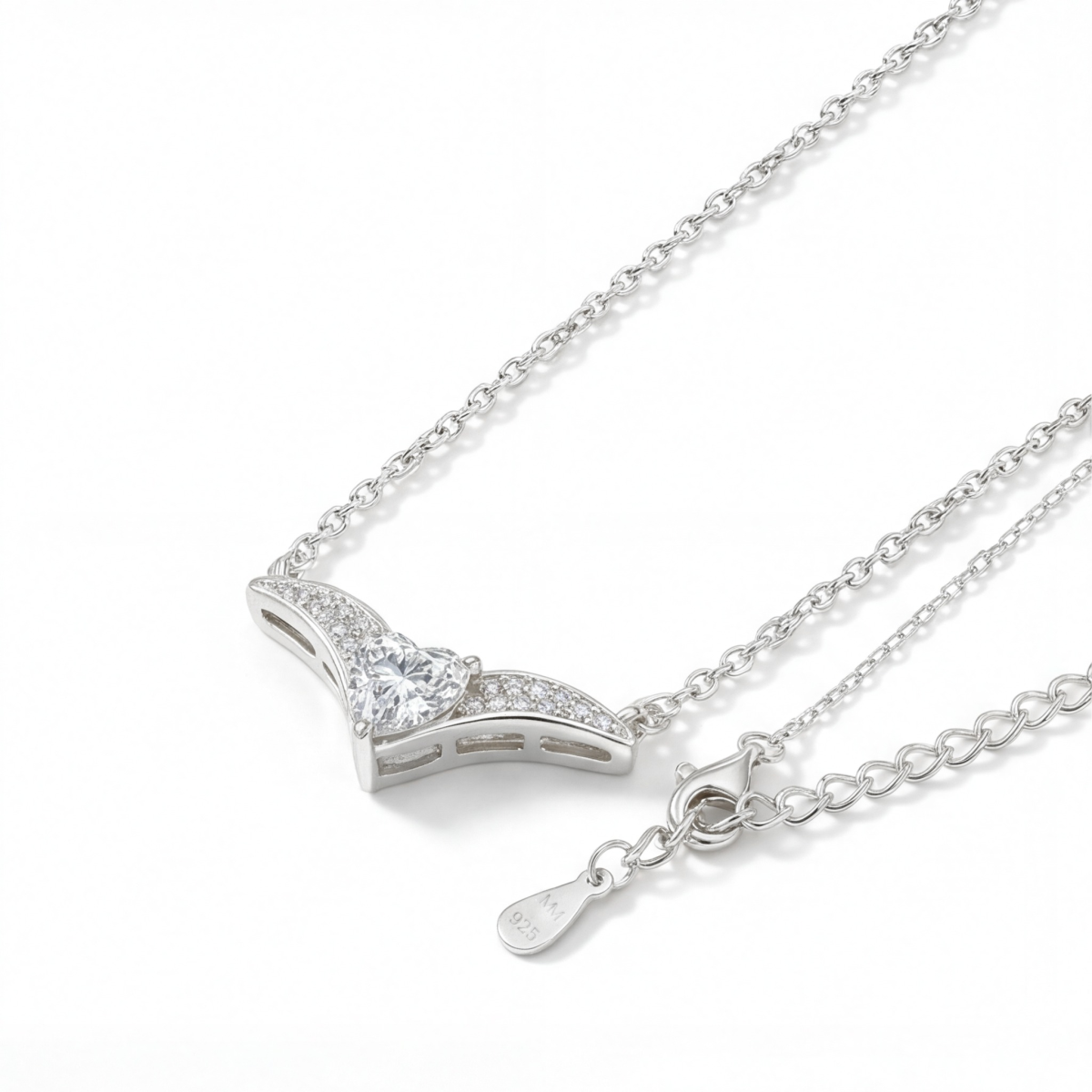 Vaneza - Colar elegante em moissanite em forma de V com detalhes em pavé