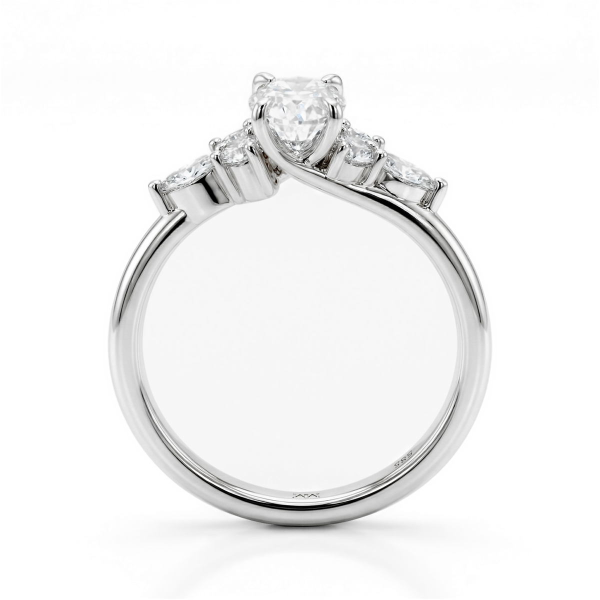Olivette - Anel de noivado com moissanite de talhe oval e pedras laterais de talhe navette