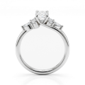 Olivette - Anel de noivado com moissanite de talhe oval e pedras laterais de talhe navette