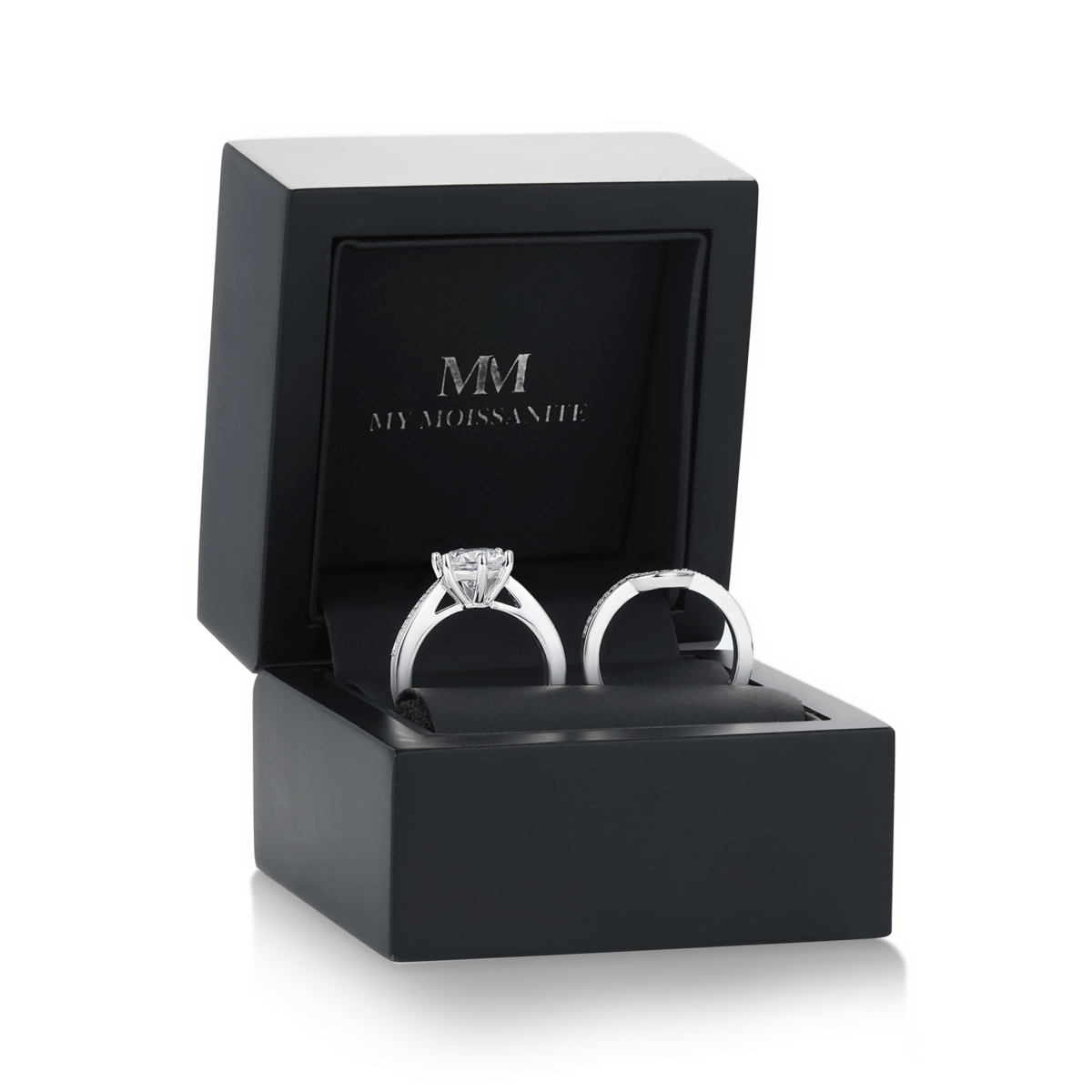 Vespera - Conjunto nupcial em moissanite com pormenores em pavé e aro bifurcado