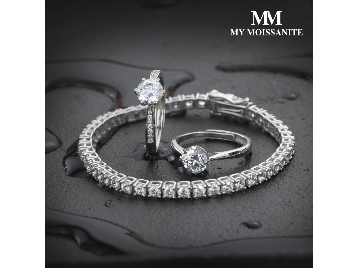 7 razões pelas quais um anel de noivado com moissanite é melhor