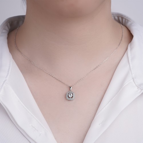Vivara - Pendente em moissanite com halo cravejado