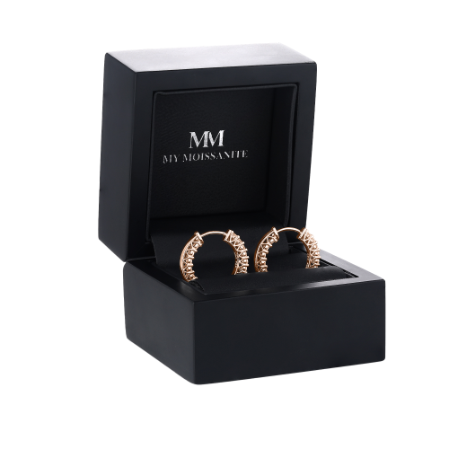 Pristine - Argolas huggie pequenas em moissanite
